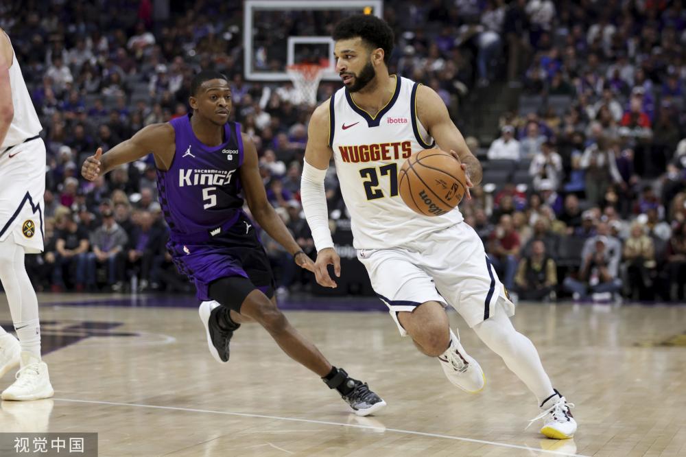 他用实际行 他用实际行