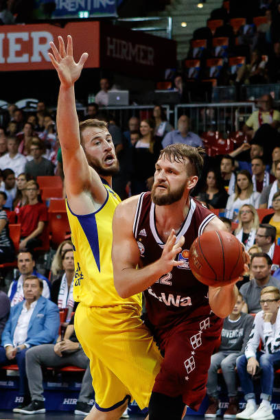 萨巴伦卡曾 萨巴伦卡曾